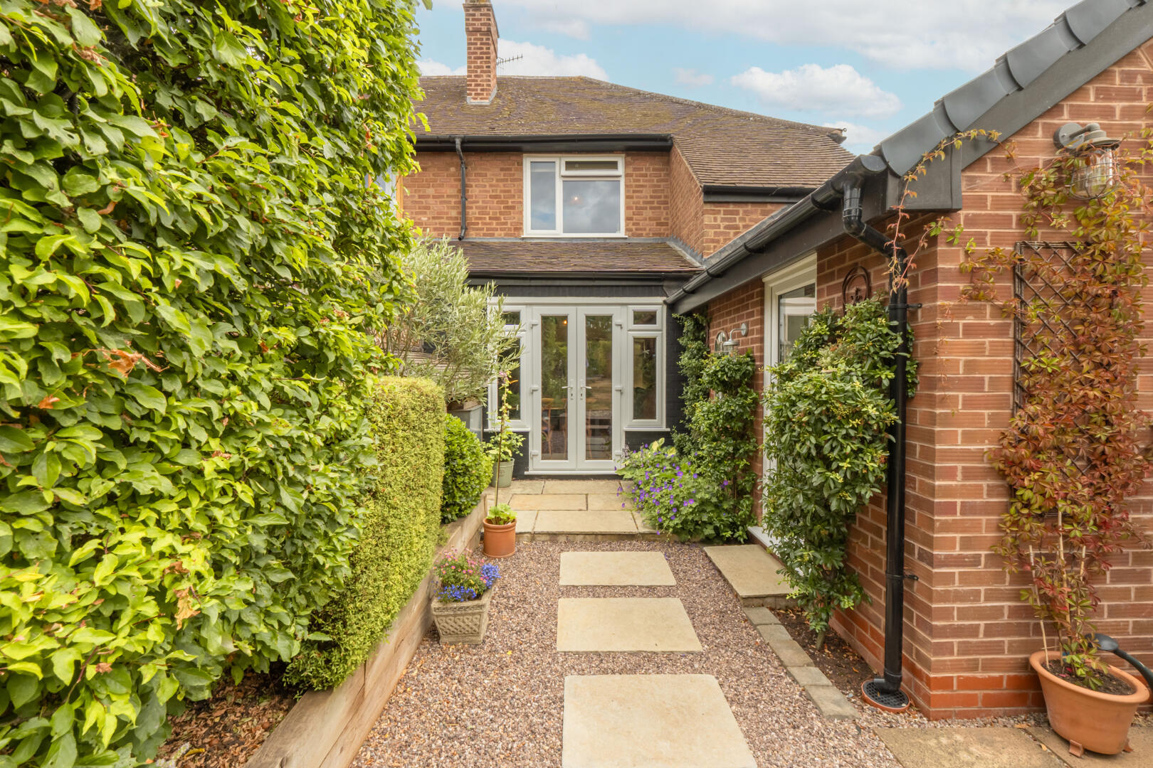 Timberdine Avenue, Worcester